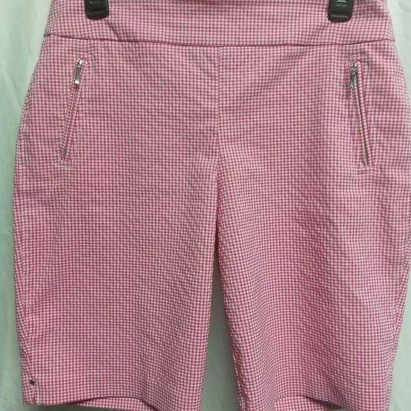 Attyre | Shorts | Attyre Petite Short 